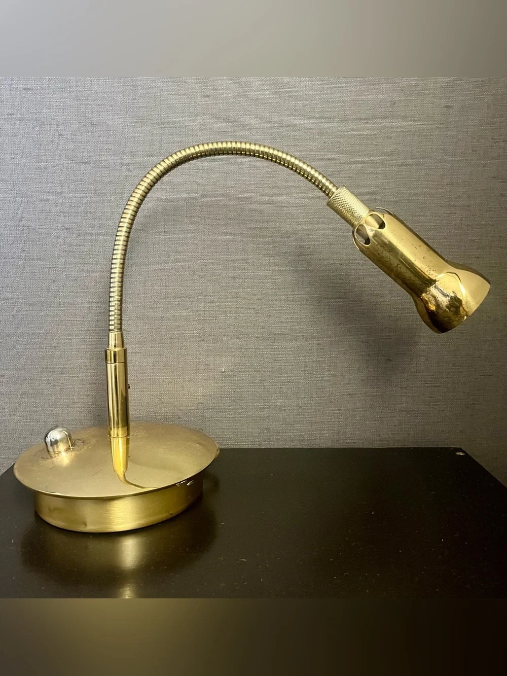 Holtkötter Leuchten Midnight Reader Gooseneck Table Lamp Satin Gold Model 6260/1